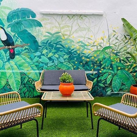 Artistic Flat Next To Ruzafa Welcome To The Jungle Valência Exterior foto