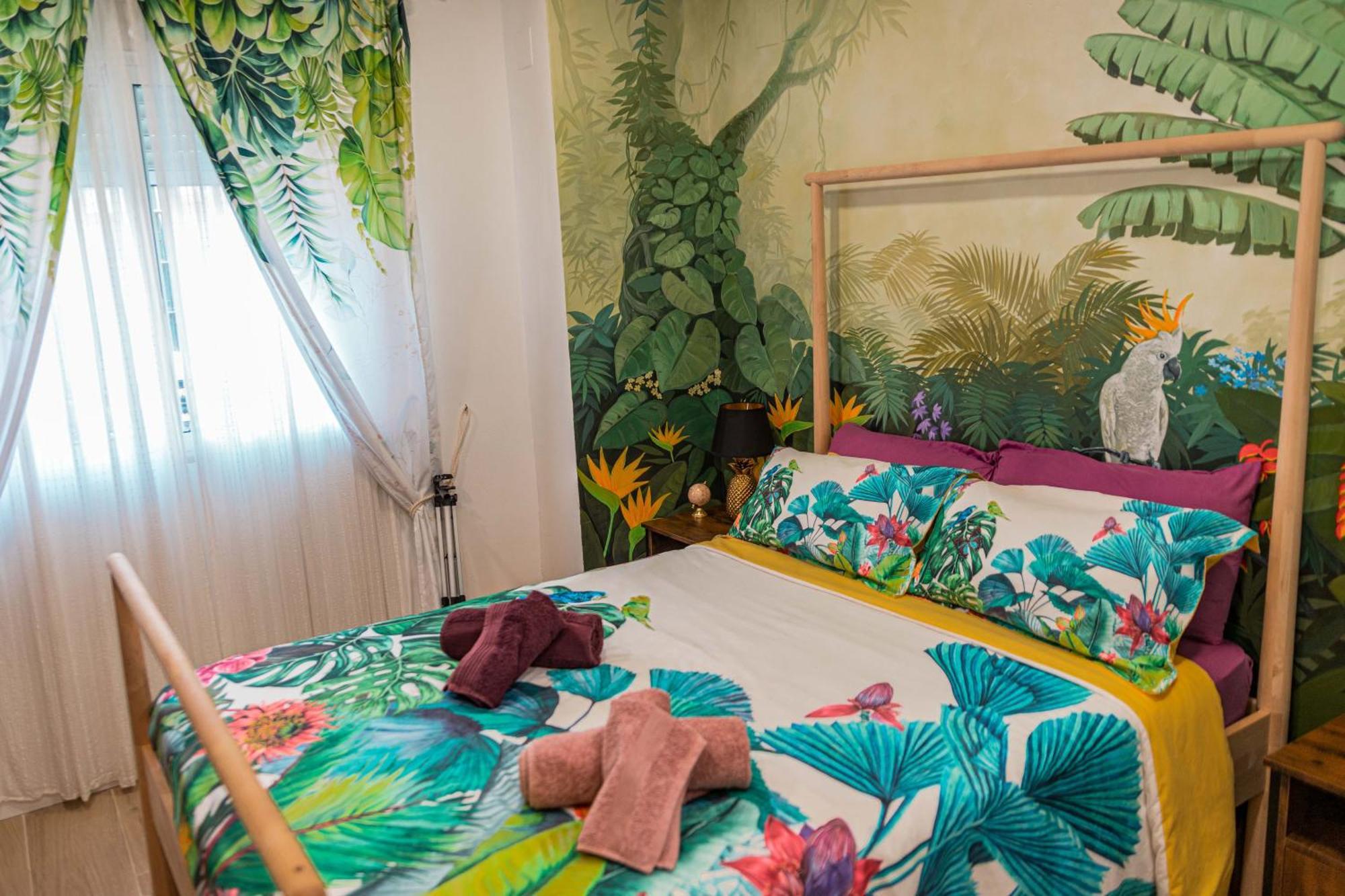 Artistic Flat Next To Ruzafa Welcome To The Jungle Valência Exterior foto
